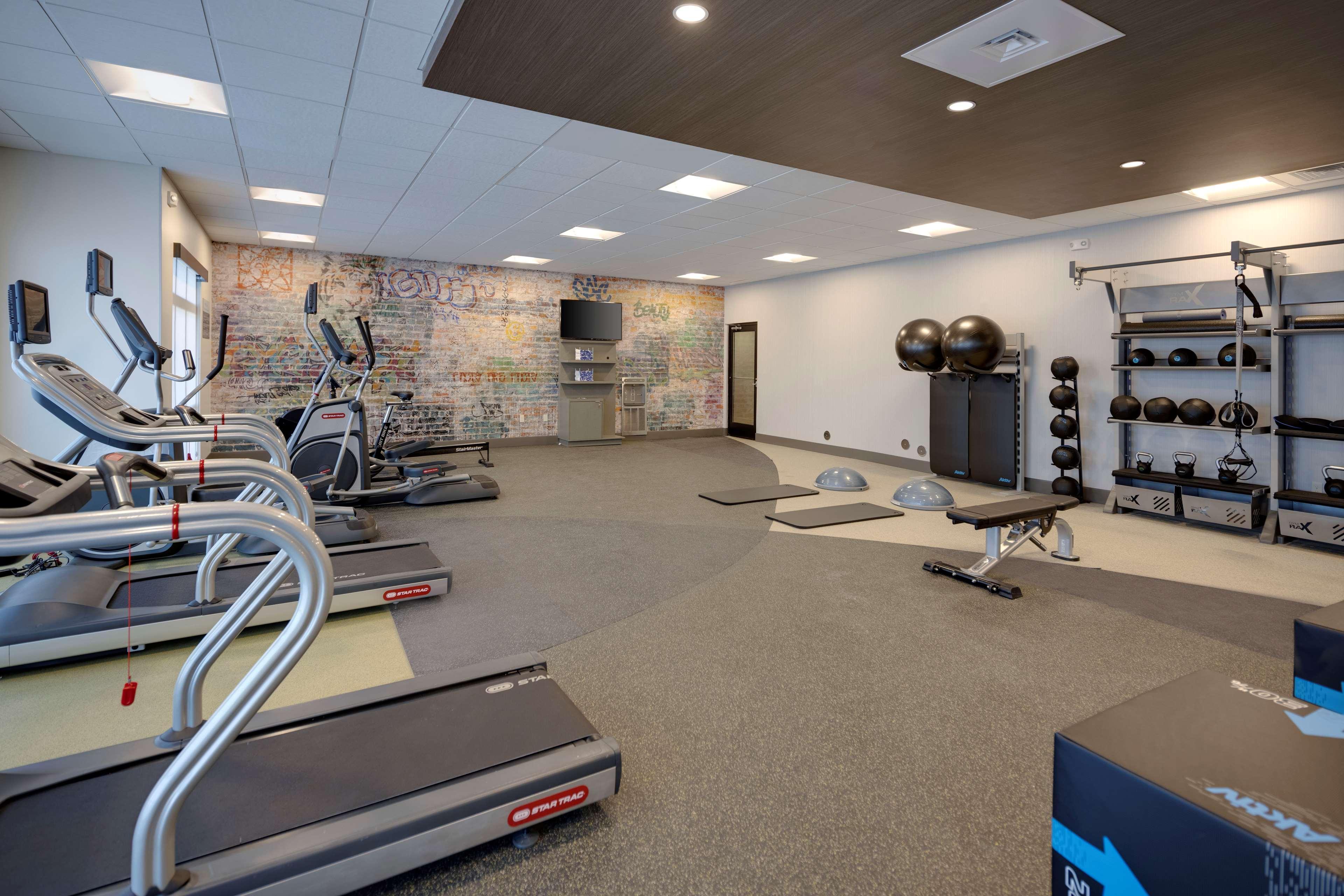 Hilton Garden Inn Haymarket Dış mekan fotoğraf