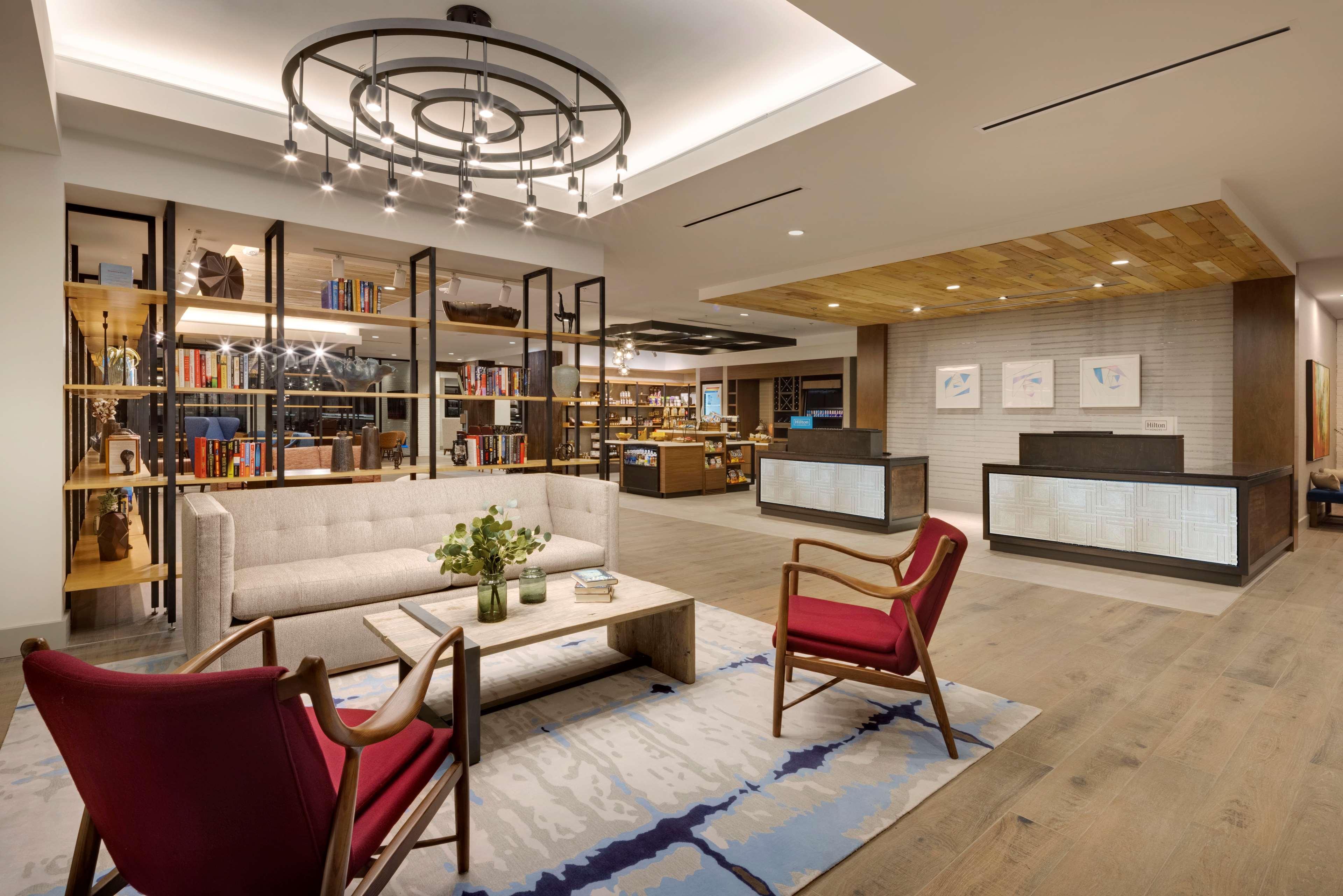 Hilton Garden Inn Haymarket Dış mekan fotoğraf