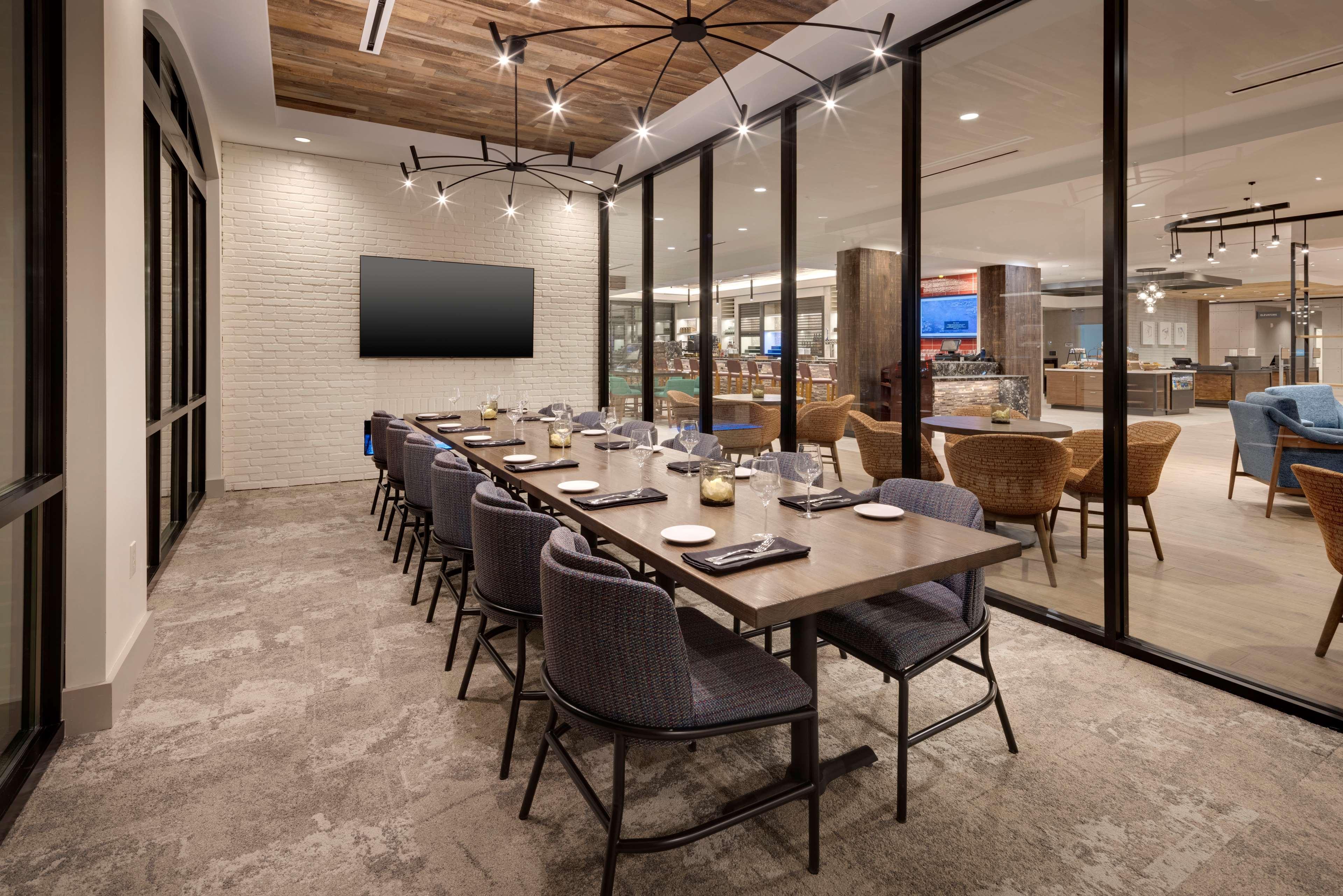Hilton Garden Inn Haymarket Dış mekan fotoğraf