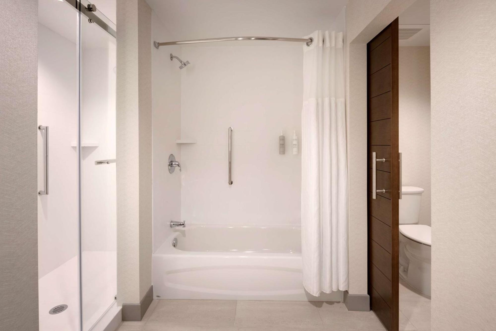 Hilton Garden Inn Haymarket Dış mekan fotoğraf